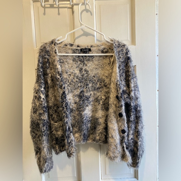 Super Soft Fuzzy Chic Leopard Print Long Sleeve Sweater - Picture 2 of 4